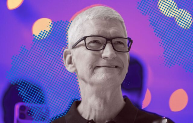 Here’s the Advice Tim Cook Is Offering Apple’s New CEO