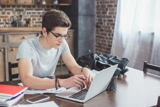 Best Investment Accounts For Teens In 2026